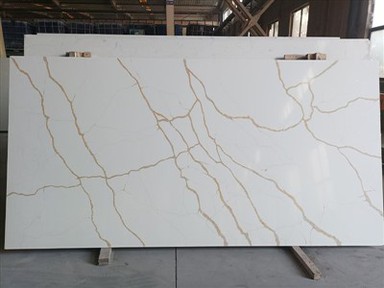 Kullatud horisondi kvarts